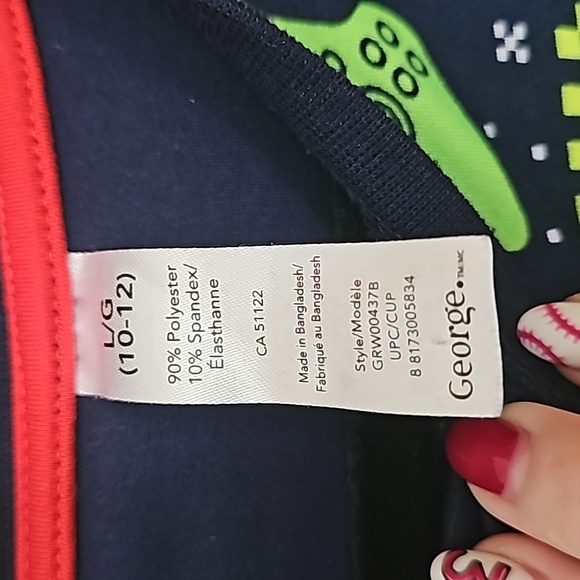 KIDS PAJAMAS ONSIE NWOT - Picture 3 of 3